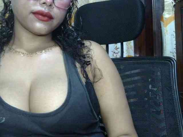 Nusrat-Mimi webcam