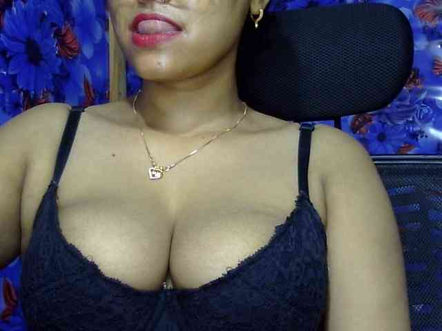 Nusrat-Mimi webcam