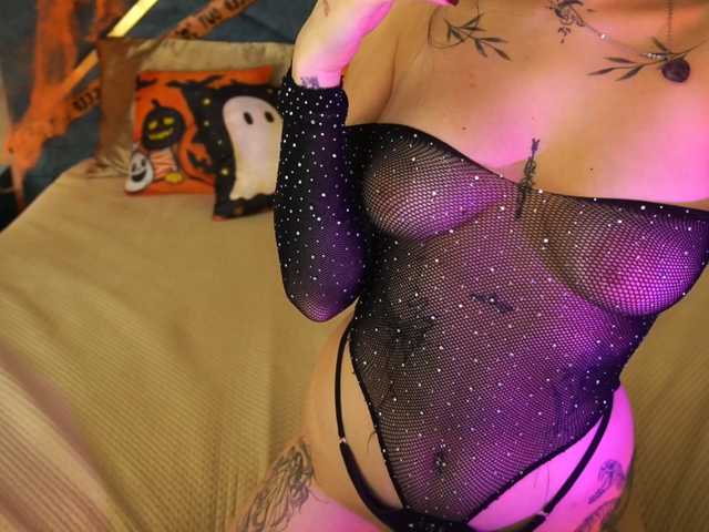 NikkiGold live cam on BongaCams