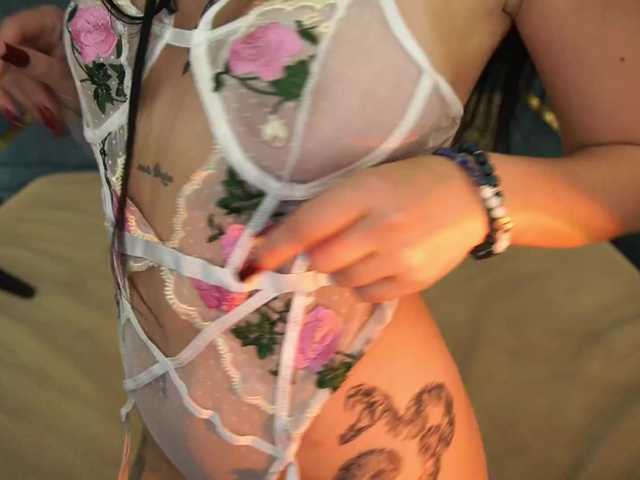 NikkiGold