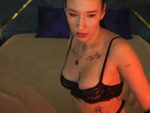 NikkiGold