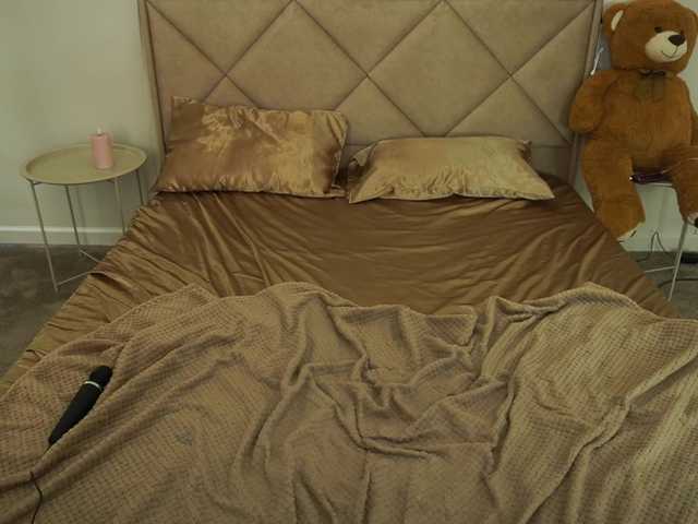 NikkiGold live cam on BongaCams