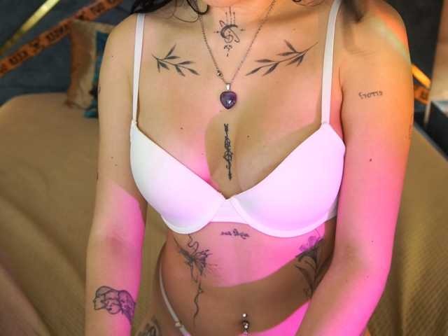 NikkiGold
