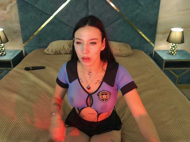 NikkiGold