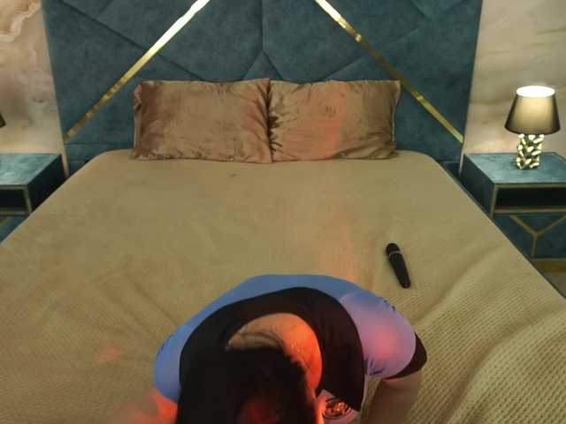 NikkiGold