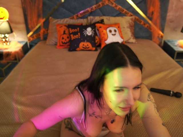 NikkiGold live cam on BongaCams