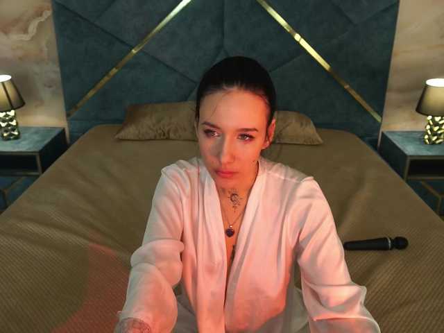 NikkiGold live cam on BongaCams