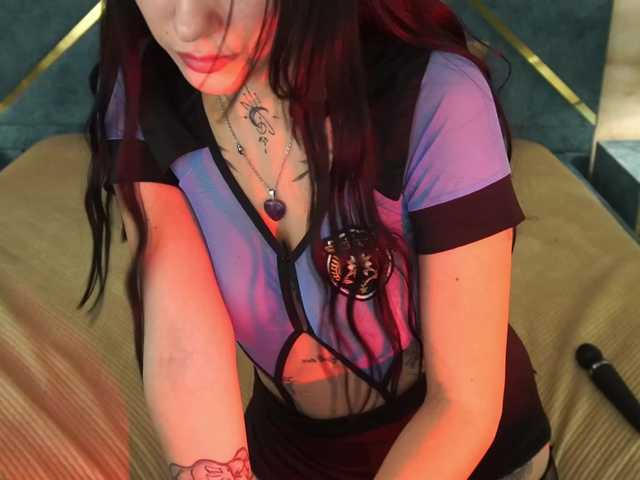 NikkiGold live cam on BongaCams