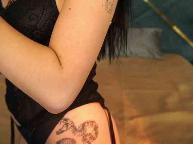 NikkiGold