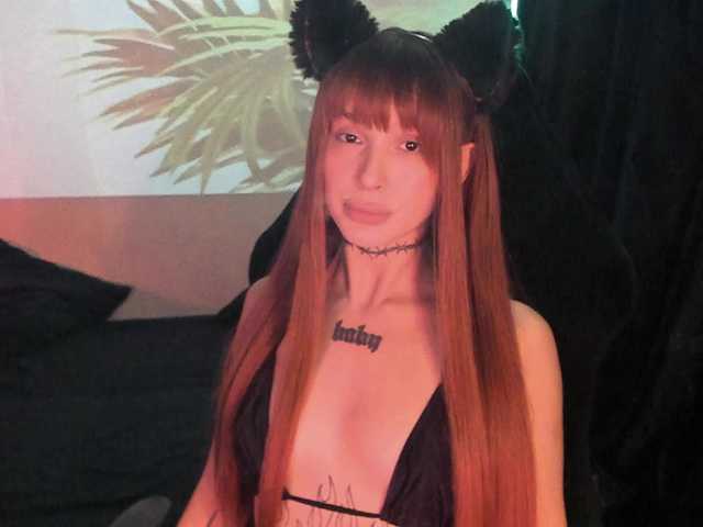 AshMila live cam on BongaCams