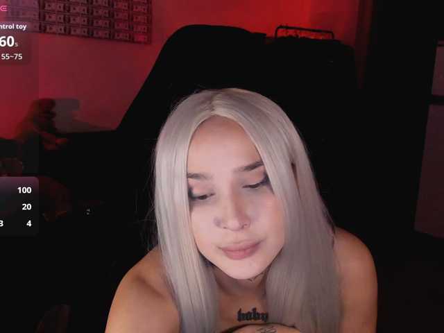 AshMila live cam on BongaCams