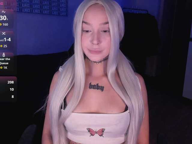 AshMila live cam on BongaCams