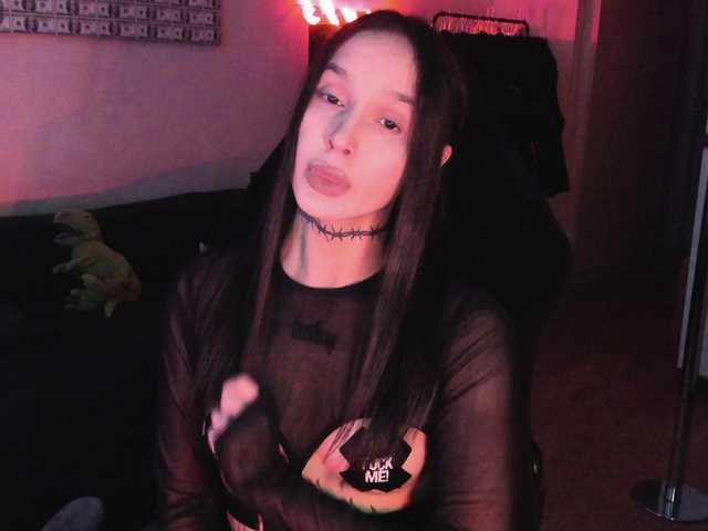 AshMila live cam on BongaCams