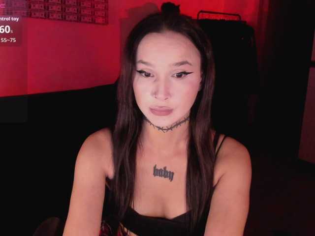 AshMila live cam on BongaCams