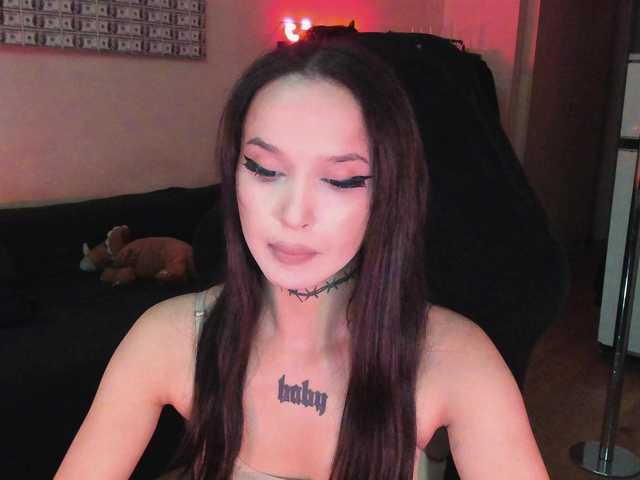 AshMila live cam on BongaCams