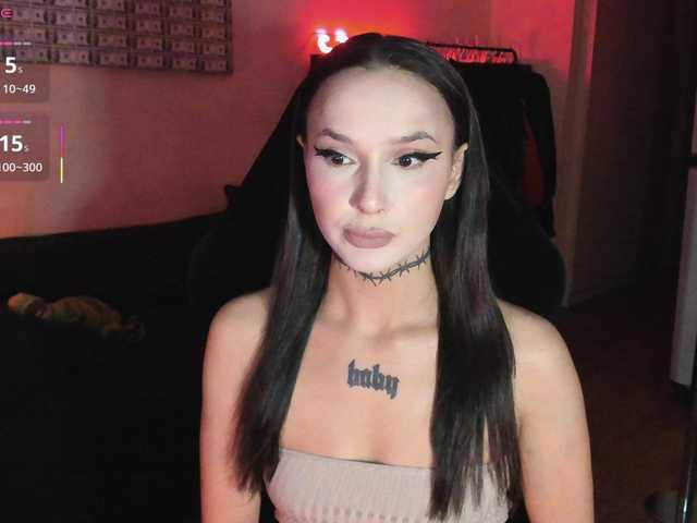 AshMila live cam on BongaCams