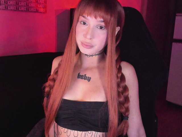 AshMila live cam on BongaCams