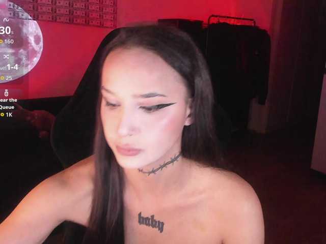 AshMila live cam on BongaCams