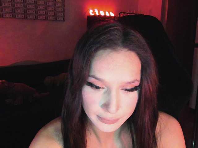 AshMila live cam on BongaCams