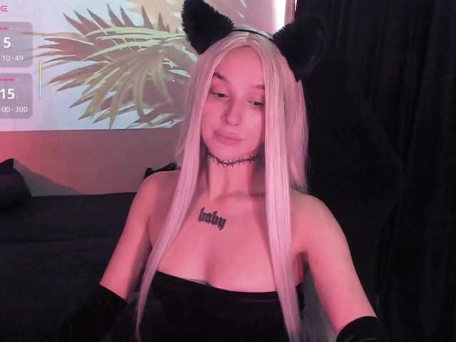 AshMila live cam on BongaCams