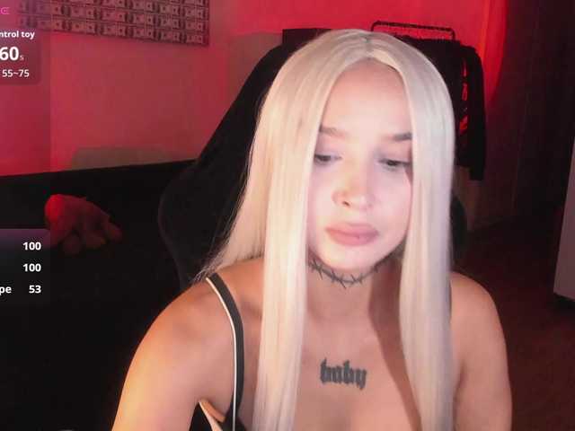 AshMila live cam on BongaCams