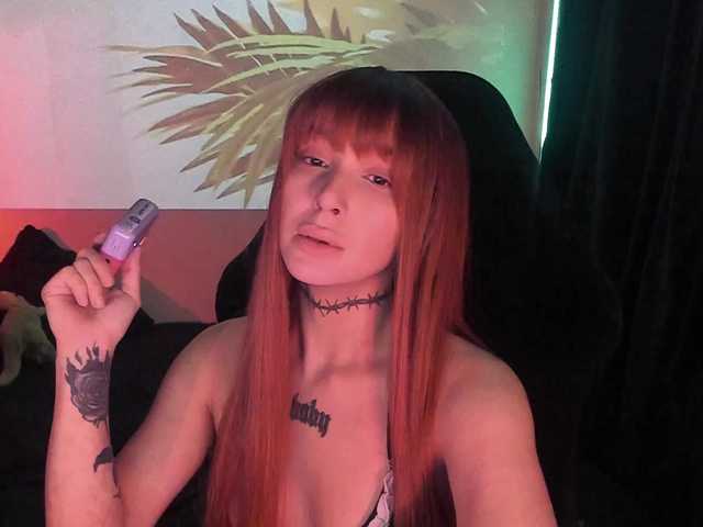 AshMila live cam on BongaCams