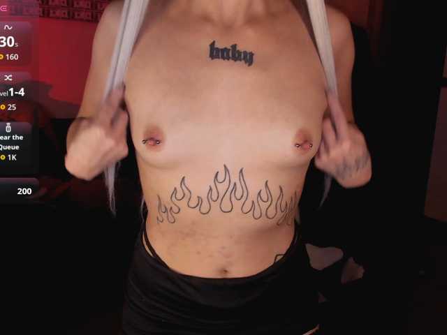 AshMila live cam on BongaCams