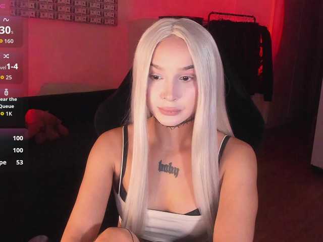 AshMila live cam on BongaCams