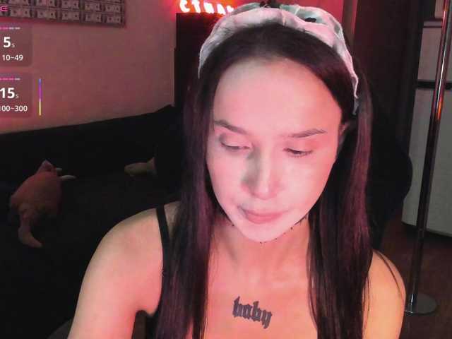 AshMila live cam on BongaCams