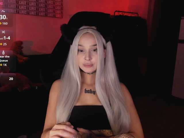 AshMila live cam on BongaCams