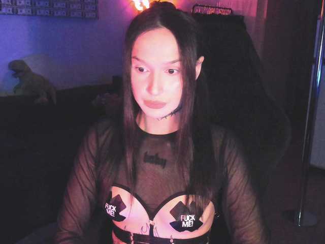 AshMila live cam on BongaCams