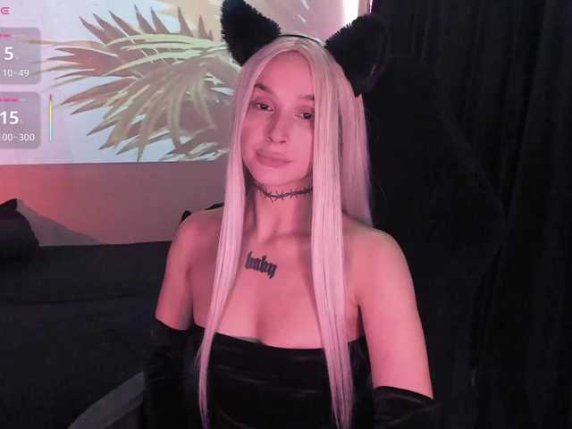 AshMila live cam on BongaCams