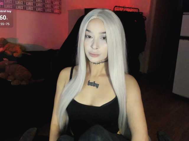 AshMila live cam on BongaCams