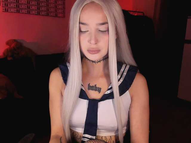 AshMila live cam on BongaCams