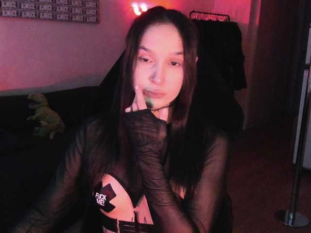 AshMila live cam on BongaCams