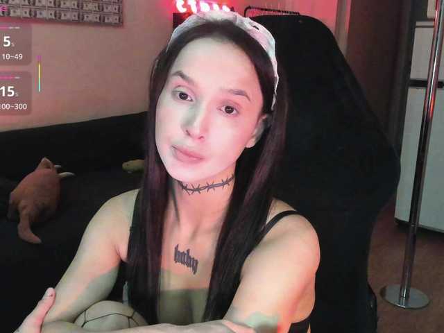AshMila live cam on BongaCams