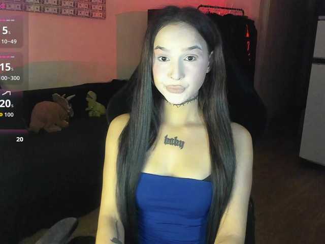 AshMila live cam on BongaCams