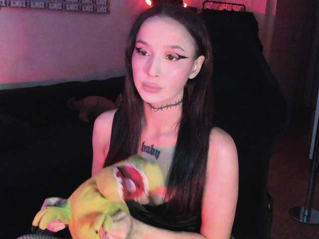 AshMila live cam on BongaCams