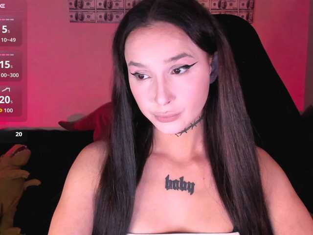 AshMila live cam on BongaCams