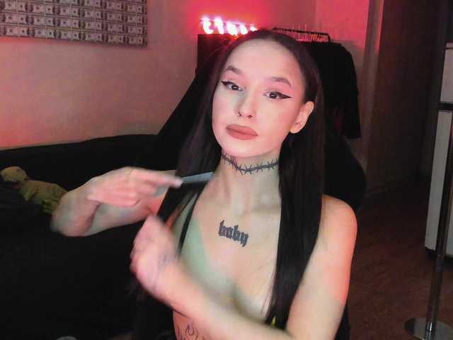 AshMila live cam on BongaCams
