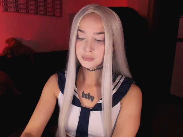 AshMila live cam on BongaCams