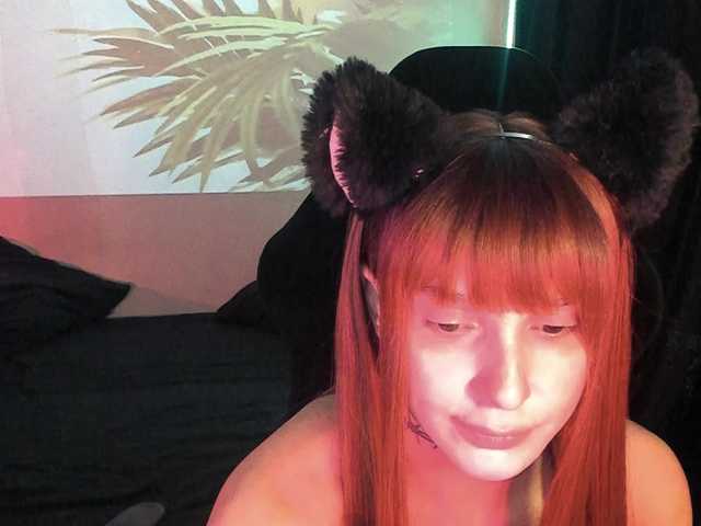 AshMila live cam on BongaCams