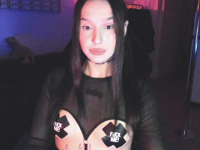 AshMila live cam on BongaCams