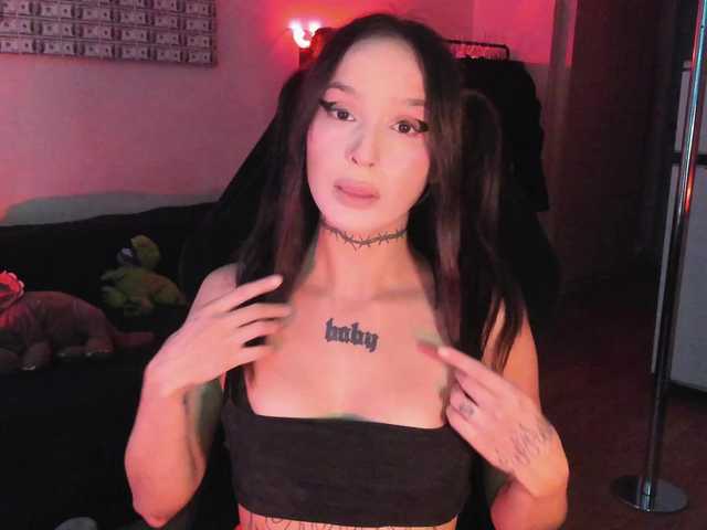 AshMila live cam on BongaCams
