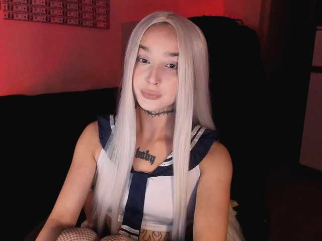 AshMila live cam on BongaCams