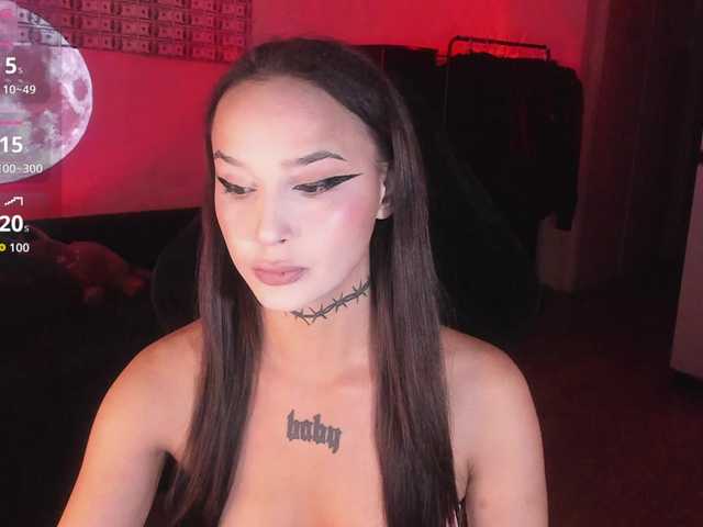 AshMila live cam on BongaCams