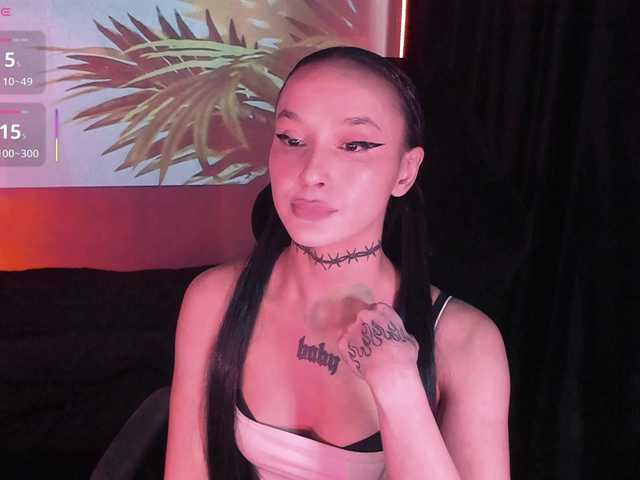 AshMila live cam on BongaCams