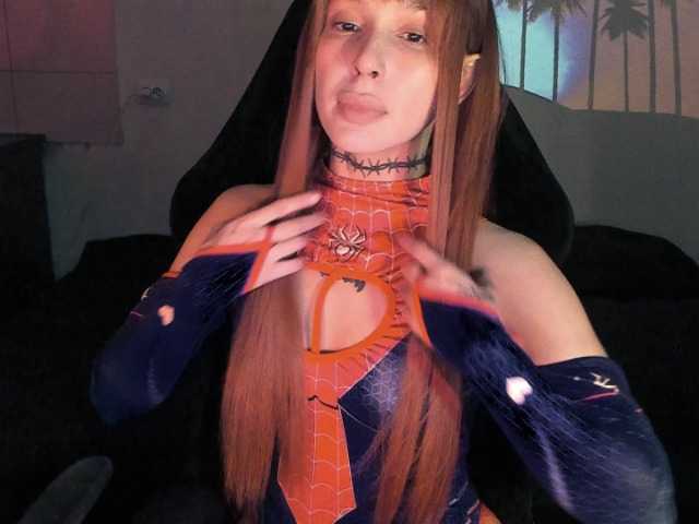 AshMila live cam on BongaCams