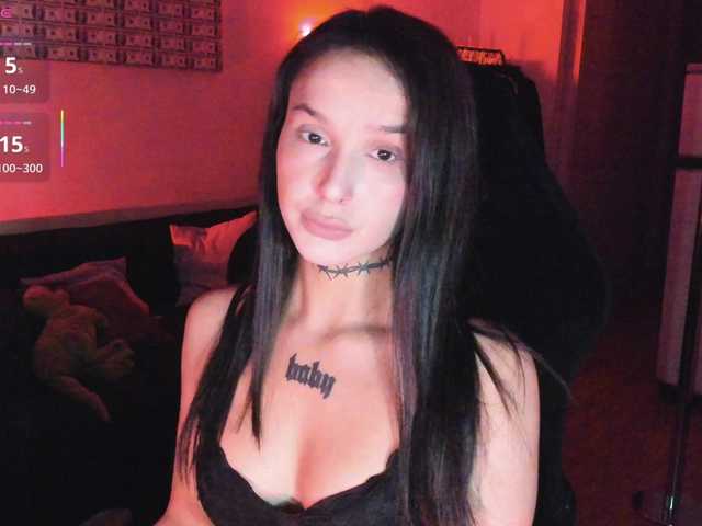 AshMila live cam on BongaCams