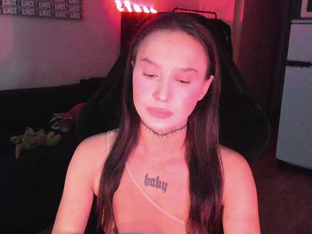 AshMila live cam on BongaCams